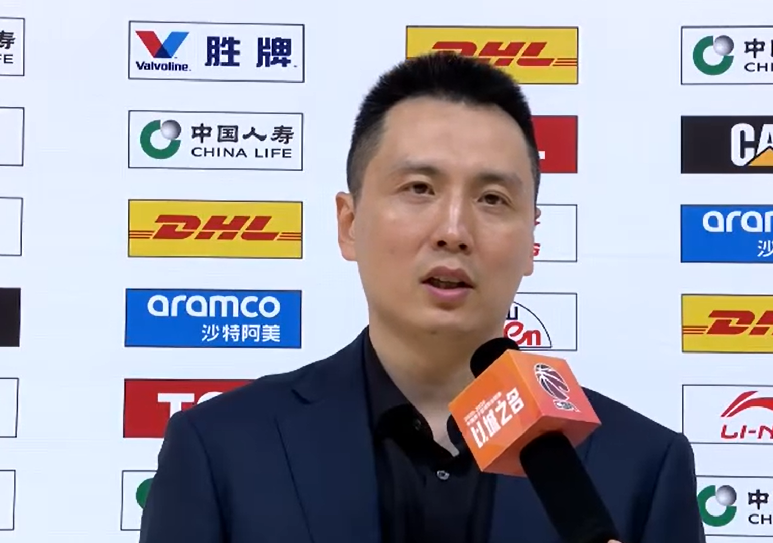 MK体育-上海队更衣室，卢伟讲话内容曝光！球迷：杜锋怎么看？
